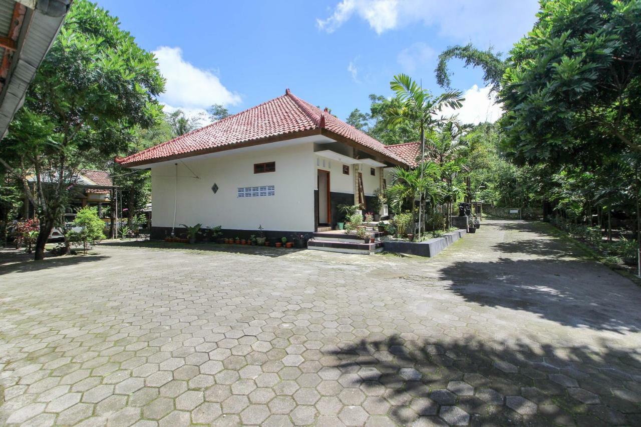 RedDoorz near Museum Gunung Merapi Kaliurang Bagian luar foto